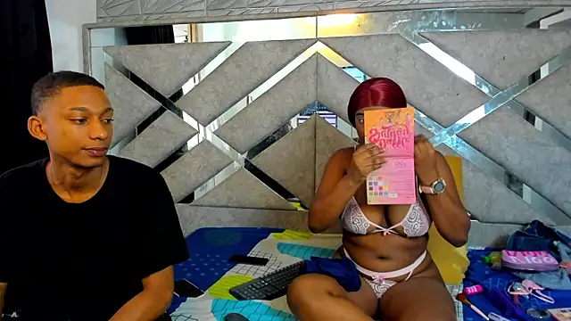 EvaxEmma online show from 03-22-25, 01:52