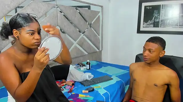 EvaxEmma online show from 04-04-26, 02:36