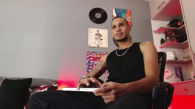 MagnusFrost online show from 12-27-24, 08:18