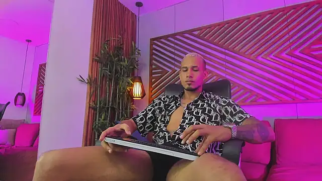 MagnusFrost online show from 01-31-25, 10:31