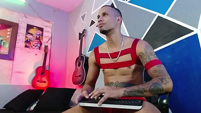 MagnusFrost online show from 12-16-25, 03:00