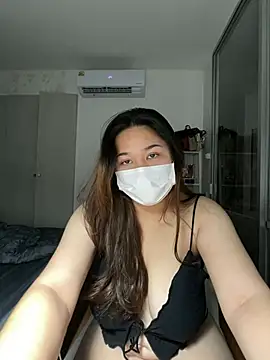 Snapshot of iamMalixxx chatting on 12-15-24, 01:00 iamMalixxx online show from 12-15-24, 01:00