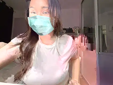 Snapshot of iamMalixxx chatting on 01-26-25, 12:43 iamMalixxx online show from 01-26-25, 12:43