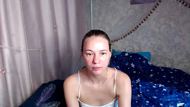 leila bambi  online show from 07-27-26, 04:03