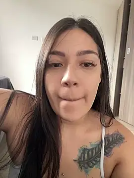 Latina vanessa online show from 09-29-25, 10:14