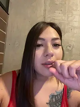 Latina vanessa online show from 06-17-26, 12:24