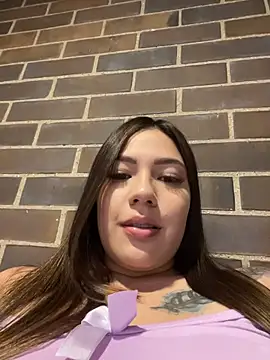 Latina vanessa online show from 07-14-26, 01:52