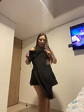Latina vanessa online show from 07-16-26, 03:23