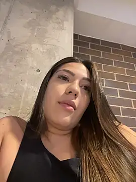 Latina vanessa online show from 07-27-26, 10:28