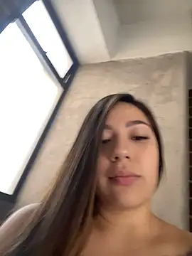 Latina vanessa online show from 07-30-26, 09:25