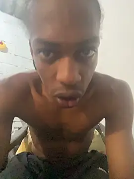 Larry-n-clouds online show from 01-10-26, 06:53