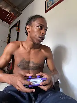 Larry-n-clouds online show from 01-18-26, 05:28