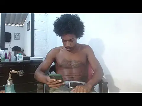 Larry-n-clouds online show from 05-19-26, 08:59
