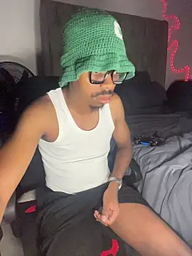 Snapshot of JaroDawg47 chatting on 03-18-26, 06:55 JaroDawg47 online show from 03-18-26, 06:55