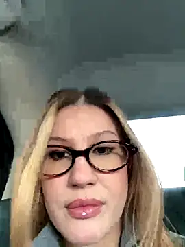 RinaCat online show from 10-20-25, 05:41