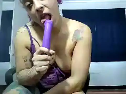 Snapshot of Cata_Blue__ chatting on 01-04-25, 05:26 Cata Blue online show from 01-04-25, 05:26