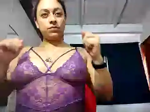 Snapshot of Cata_Blue__ chatting on 01-27-25, 08:39 Cata Blue online show from 01-27-25, 08:39