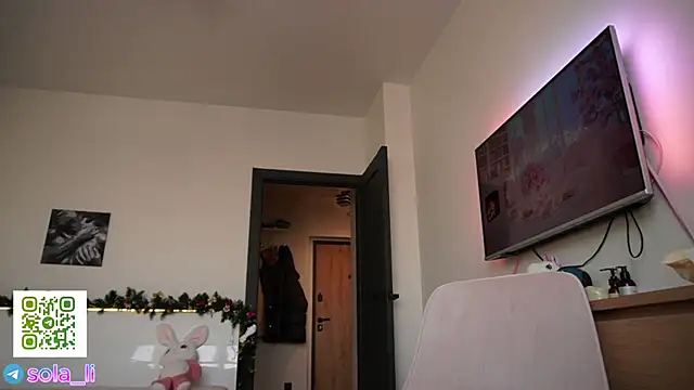 Sola LI online show from 12-23-25, 04:21