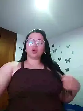 Snapshot of Sarahros1 chatting on 01-29-25, 02:19 Sarahros1 online show from 01-29-25, 02:19