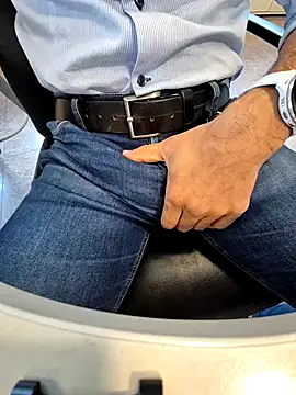 alessandroman2114 online show from 10-02-25, 10:44