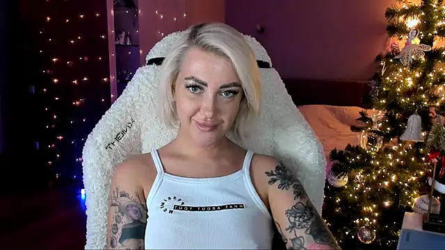 Snapshot of tykioty_Miley chatting on 01-10-25, 03:16 tykioty Miley online show from 01-10-25, 03:16