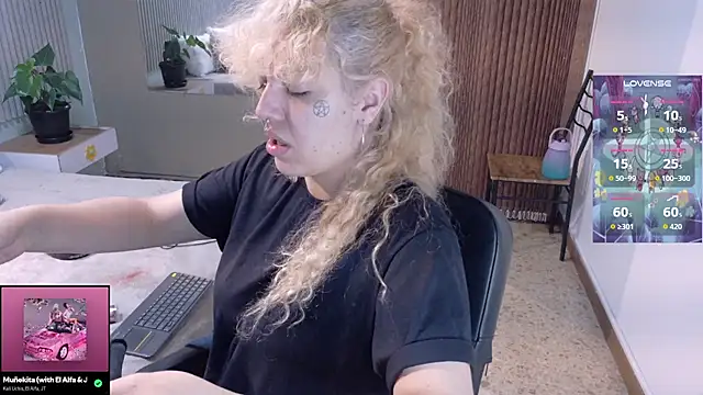 Eli666uwu online show from 09-24-25, 11:35