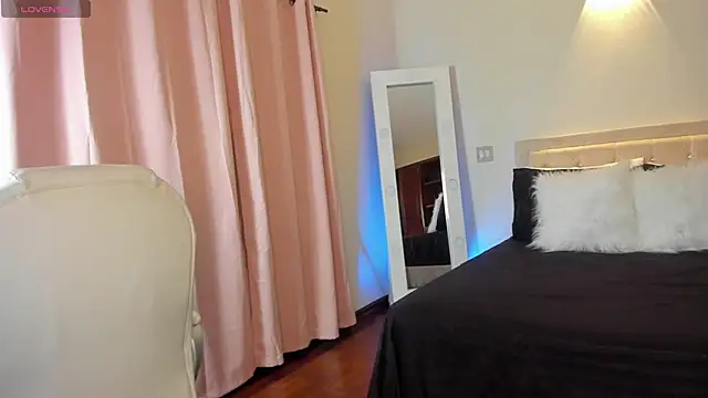 megan connor  online show from 03-28-26, 02:55