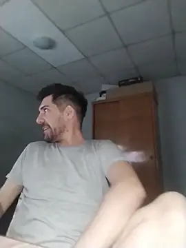 Snapshot of nicedick_bro chatting on 02-11-26, 05:34 nicedick bro online show from 02-11-26, 05:34