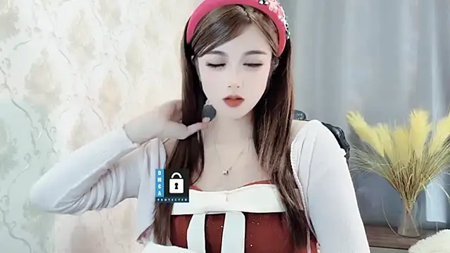 Snapshot of VIWVI chatting on 12-17-24, 05:40 VIWVI online show from 12-17-24, 05:40