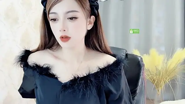 Snapshot of VIWVI chatting on 12-21-24, 11:22 VIWVI online show from 12-21-24, 11:22