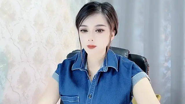 Snapshot of VIWVI chatting on 02-22-25, 08:07 VIWVI online show from 02-22-25, 08:07