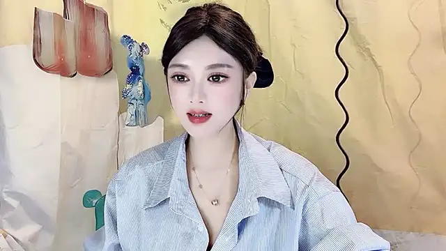Snapshot of VIWVI chatting on 10-14-25, 04:35 VIWVI online show from 10-14-25, 04:35