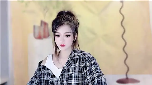 Snapshot of VIWVI chatting on 11-25-25, 04:34 VIWVI online show from 11-25-25, 04:34