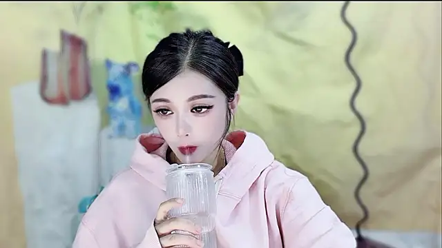 Snapshot of VIWVI chatting on 03-16-26, 05:13 VIWVI online show from 03-16-26, 05:13