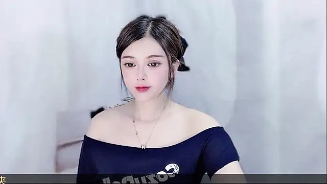 Snapshot of VIWVI chatting on 06-28-26, 05:13 VIWVI online show from 06-28-26, 05:13