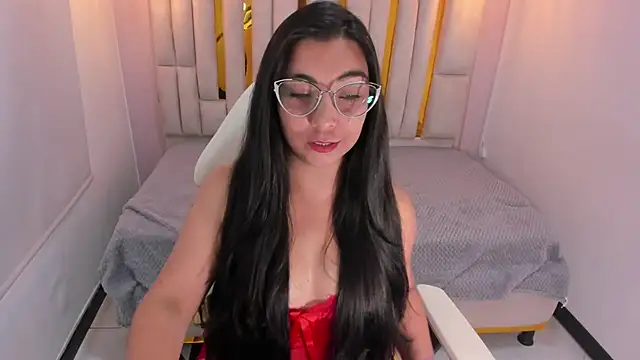 Karla hernandez  online show from 02-14-25, 02:02