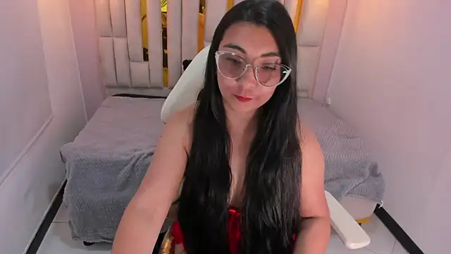 Karla hernandez  online show from 02-14-25, 05:03