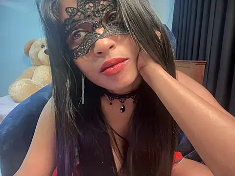 Snapshot of LillyLive chatting on 12-29-24, 08:26 LillyLive online show from 12-29-24, 08:26