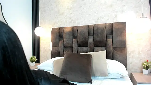 keyla  ross online show from 02-19-25, 10:09