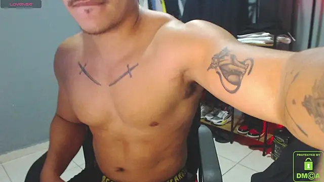 Snapshot of paulo_allen chatting on 02-05-25, 12:38 paulo allen online show from 02-05-25, 12:38