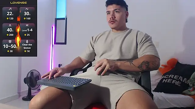 Snapshot of paulo_allen chatting on 12-03-25, 02:15 paulo allen online show from 12-03-25, 02:15