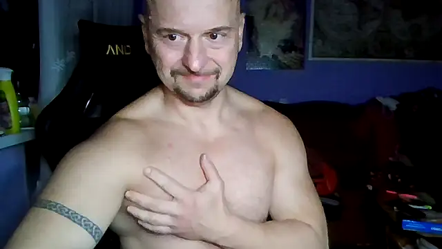 Snapshot of Sports-beast chatting on 11-22-25, 09:58 Sports-beast online show from 11-22-25, 09:58