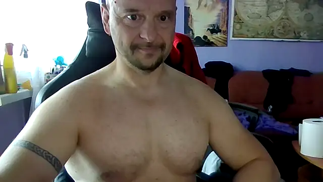Sports-beast online show from 05-06-26, 05:57