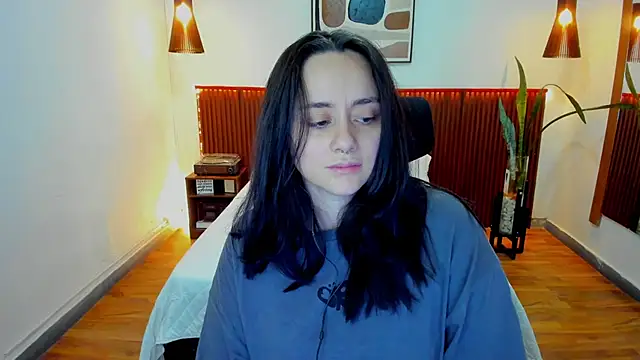 Snapshot of KatherineBond chatting on 02-27-26, 06:19 KatherineBond online show from 02-27-26, 06:19