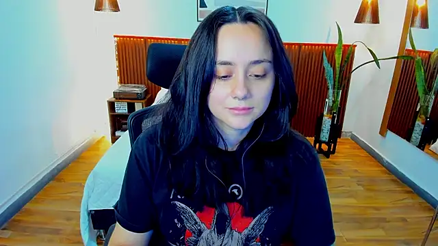 Snapshot of KatherineBond chatting on 02-28-26, 06:09 KatherineBond online show from 02-28-26, 06:09