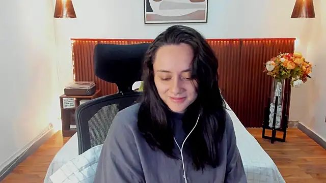 KatherineBond online show from 07-13-26, 04:21