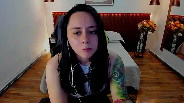 KatherineBond online show from 07-22-26, 04:54
