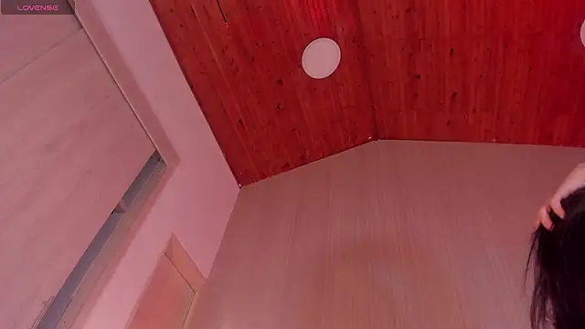 Sofi Blossom online show from 03-04-25, 08:38