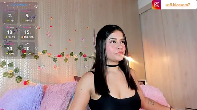 Sofi Blossom online show from 06-17-26, 08:43