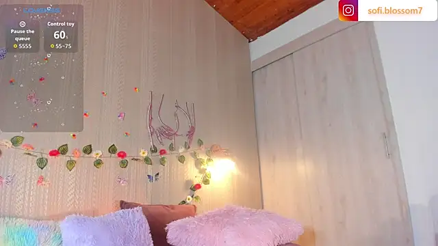 Sofi Blossom online show from 07-06-26, 08:22